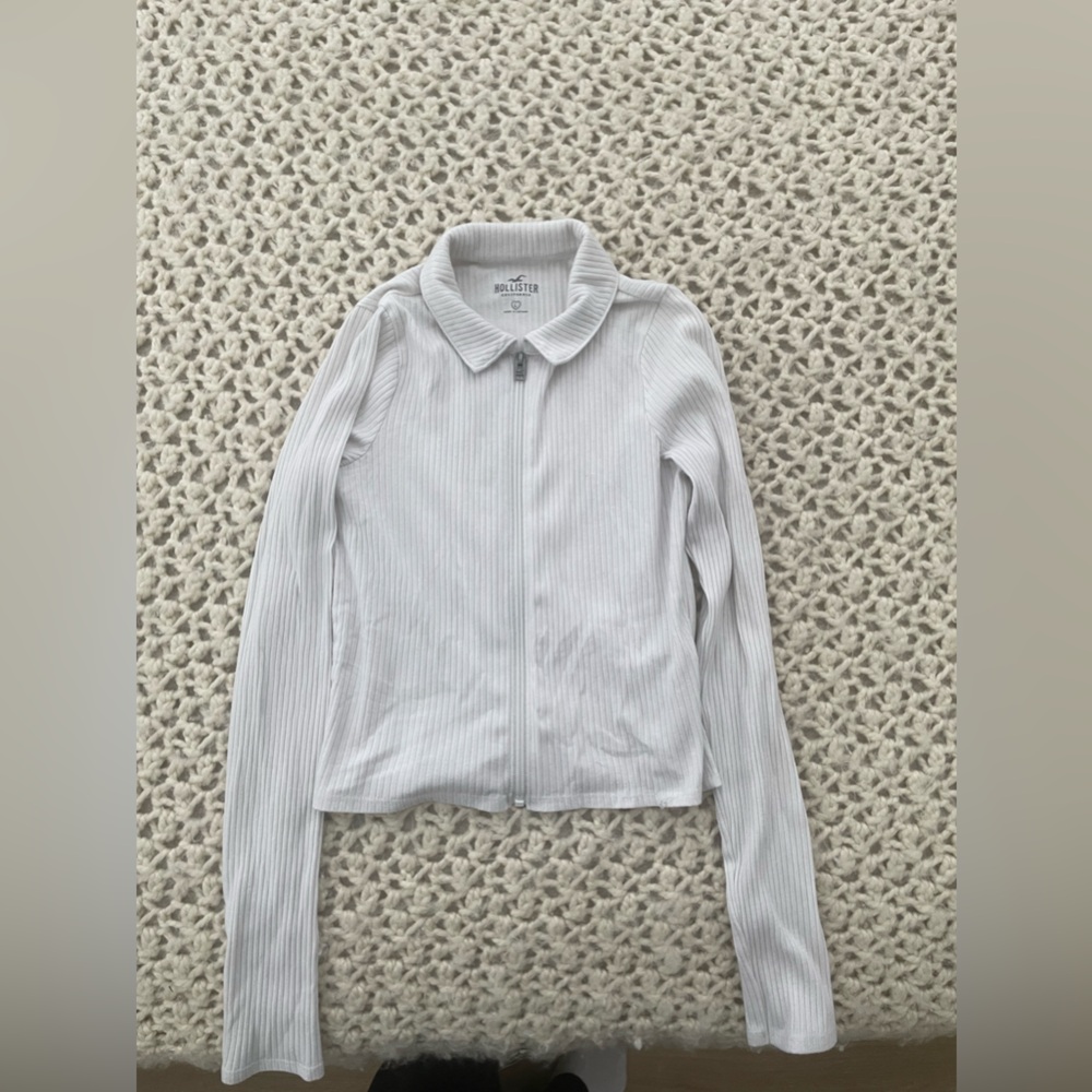 Hollister white ribbed zip up long sleeve tee